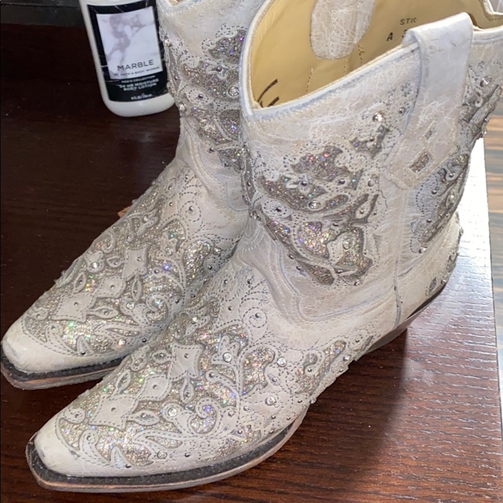 Corral boots